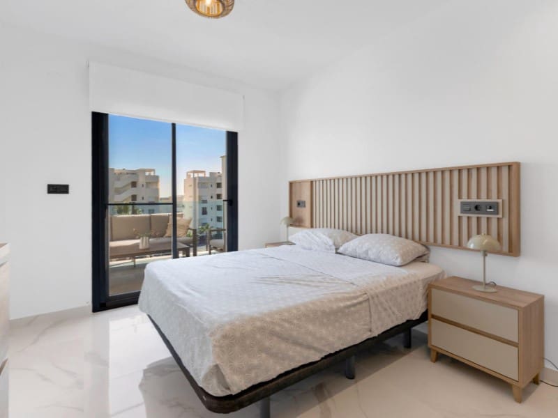 2 slaapkamer Appartement te koop in El Raso met zwembad garage - € 259.000 (Ref: 9751918)