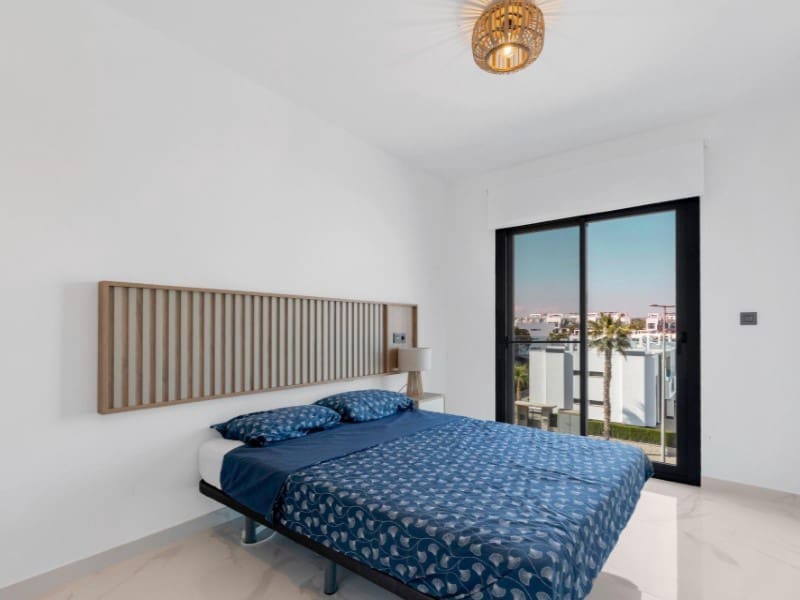 2 slaapkamer Appartement te koop in El Raso met zwembad garage - € 259.000 (Ref: 9751918)