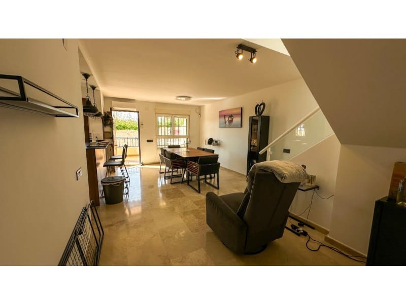 3 makuuhuone Huoneisto myytävänä paikassa Orihuela Costa mukana 
autotalli - 319 000 € (Ref: 9751920)