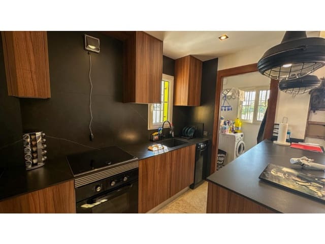 3 soverom Hus til salgs i Villamartin, Orihuela med garasje - € 319 000 (Ref: 9751920)