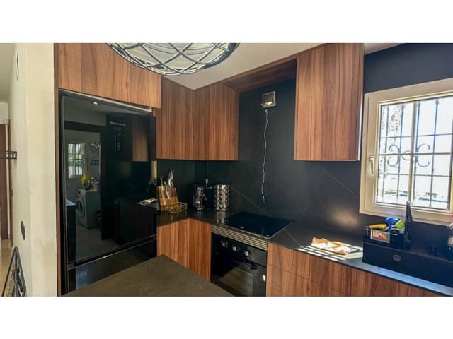 3 soverom Hus til salgs i Villamartin, Orihuela med garasje - € 319 000 (Ref: 9751920)