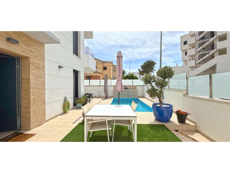 3 sypialnia Willa na sprzedaż w Orihuela Costa z basenem - 495 000 € (Ref: 9751921)