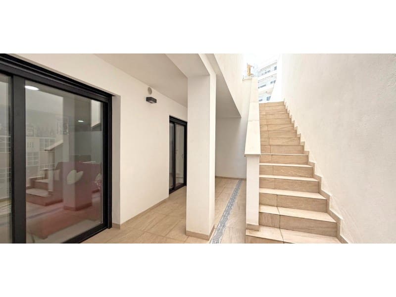 3 sypialnia Willa na sprzedaż w Orihuela Costa z basenem - 495 000 € (Ref: 9751921)