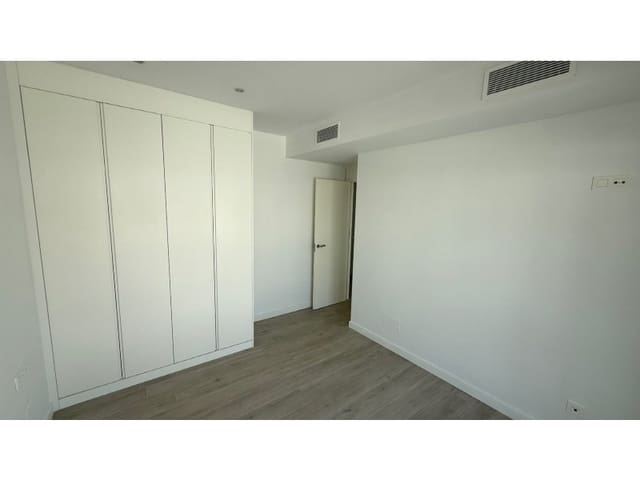 Chalet de 5 habitaciones en Villamartin, Orihuela en venta - 299.900 € (Ref: 9751922)