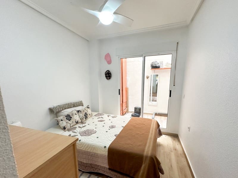 2 chambre Appartement à vendre à Torrevieja - 227 000 € (Ref: 9755582)