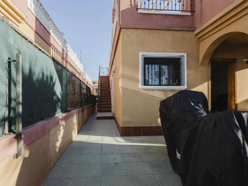 2 chambre Villa/Maison à vendre à Torrevieja - 239 000 € (Ref: 9755585)