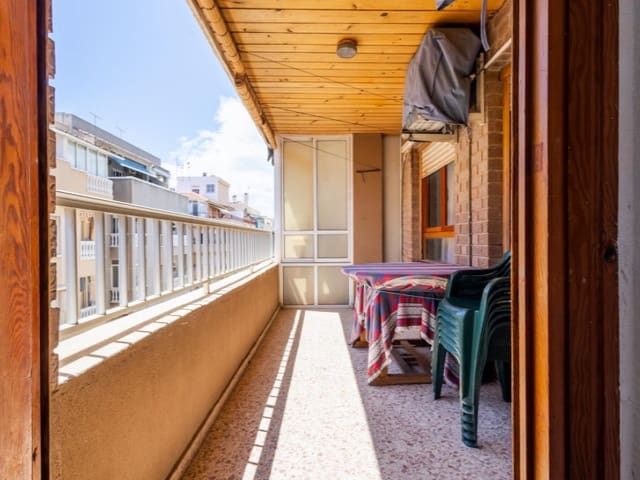 3 sovrum Lägenhet till salu i Playa del Acequión, Torrevieja med garage - 166 000 € (Ref: 9755586)