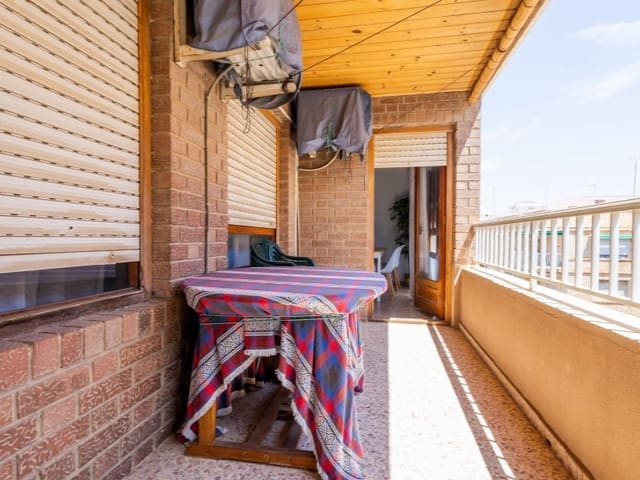 3 sovrum Lägenhet till salu i Playa del Acequión, Torrevieja med garage - 166 000 € (Ref: 9755586)