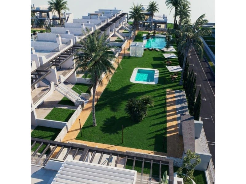 3 soveværelse Bungalow til salg i Pilar de la Horadada med swimmingpool - € 375.000 (Ref: 9755589)