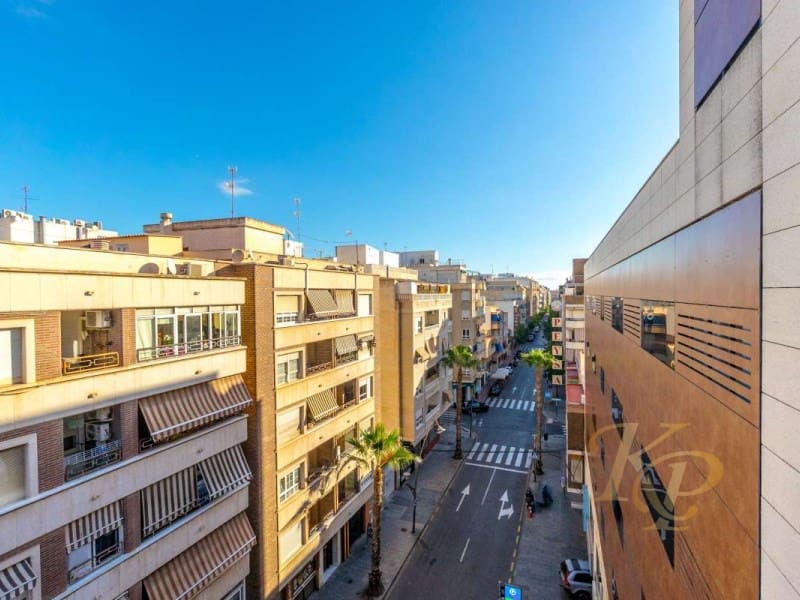 3 camera da letto Appartamento in vendita in Torrevieja - 189.000 € (Rif: 9772950)