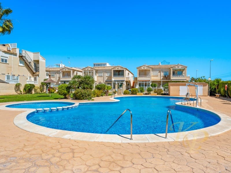 2 bedroom Apartment for sale in Playa Flamenca with pool - € 169,000 (Ref: 9772951)