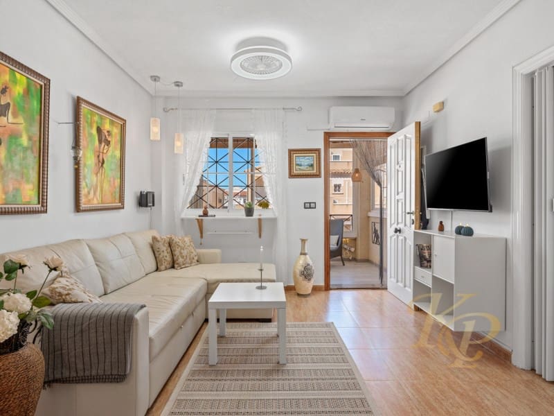 2 bedroom Apartment for sale in Playa Flamenca with pool - € 169,000 (Ref: 9772951)