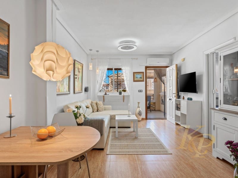 2 bedroom Apartment for sale in Playa Flamenca with pool - € 169,000 (Ref: 9772951)