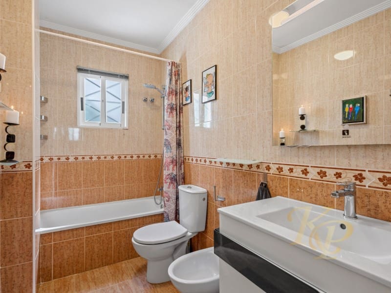 2 bedroom Apartment for sale in Playa Flamenca with pool - € 169,000 (Ref: 9772951)