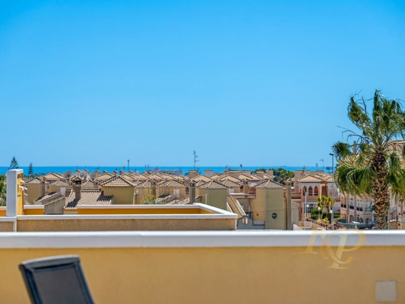 2 bedroom Apartment for sale in Playa Flamenca with pool - € 169,000 (Ref: 9772951)