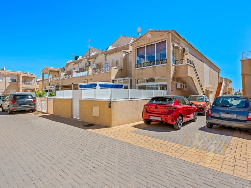 2 bedroom Apartment for sale in Playa Flamenca with pool - € 169,000 (Ref: 9772951)