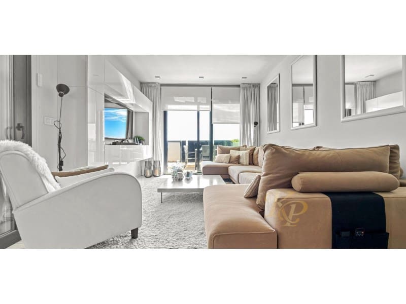 Apartamento de 3 habitaciones en Playa Flamenca en venta - 450.000 € (Ref: 9772952)