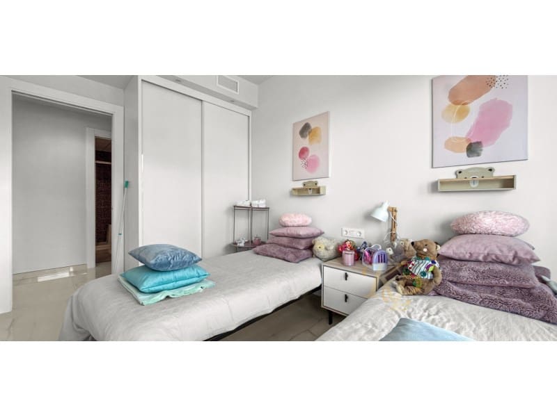 Apartamento de 3 habitaciones en Playa Flamenca en venta - 450.000 € (Ref: 9772952)