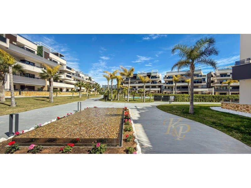 Apartamento de 3 habitaciones en Playa Flamenca en venta - 450.000 € (Ref: 9772952)