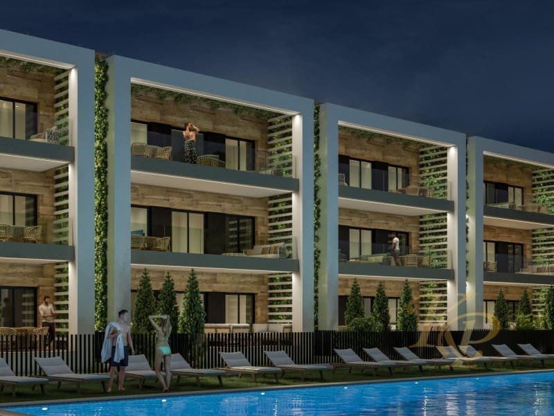 2 sypialnia Apartament na sprzedaż w Los Alcazares z basenem - 260 000 € (Ref: 9772958)