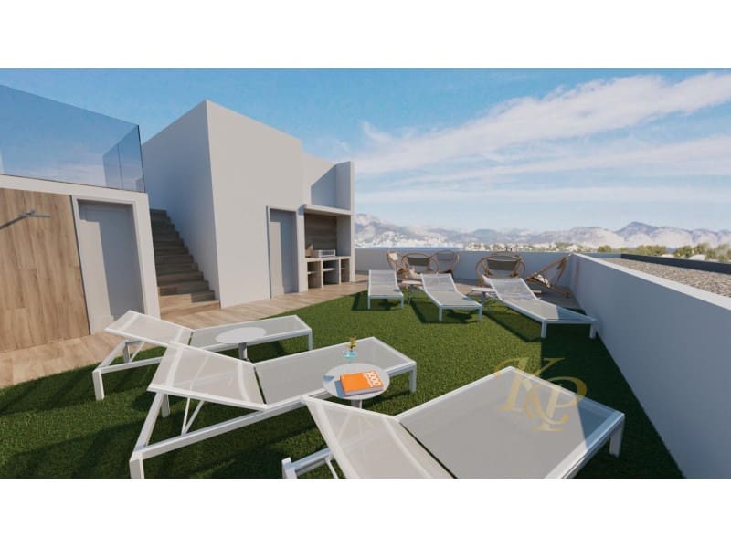 Ático de 2 habitaciones en Torrevieja en venta con piscina - 290.000 € (Ref: 9772964)