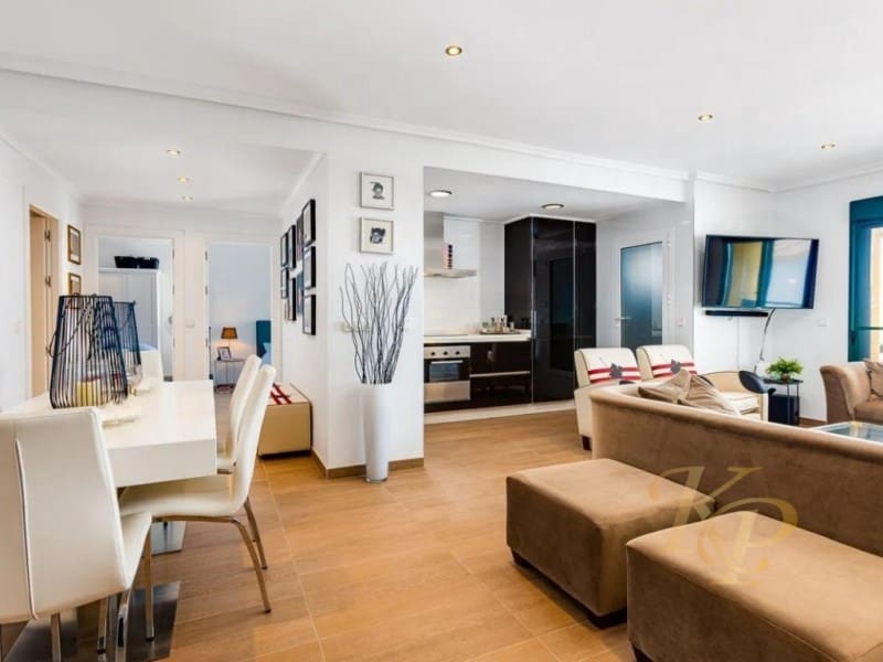 2 soveværelse Penthouse til salg i Orihuela Costa med swimmingpool - € 185.000 (Ref: 9778003)