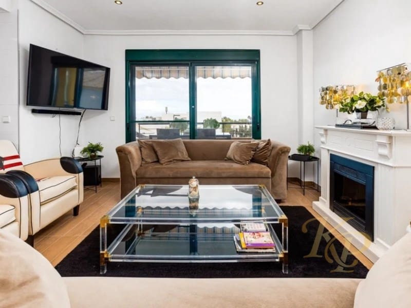 2 soveværelse Penthouse til salg i Orihuela Costa med swimmingpool - € 185.000 (Ref: 9778003)