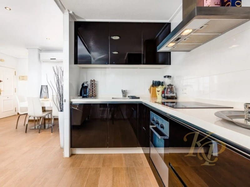 2 soveværelse Penthouse til salg i Orihuela Costa med swimmingpool - € 185.000 (Ref: 9778003)