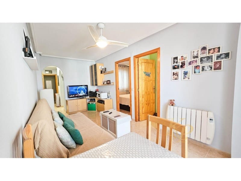 2 camera da letto Appartamento in vendita in Torrevieja con piscina - 125.000 € (Rif: 9778004)