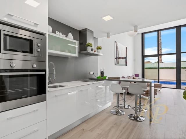 3 sypialnia Willa na sprzedaż w Lomas de Campoamor - Las Ramblas, Orihuela z basenem - 425 000 € (Ref: 9778005)