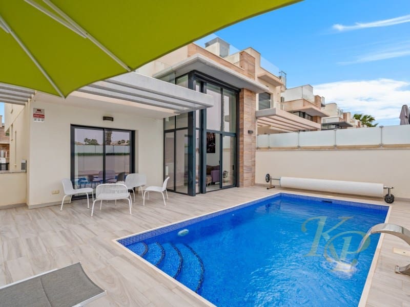 3 sypialnia Willa na sprzedaż w Orihuela Costa z basenem - 425 000 € (Ref: 9778005)