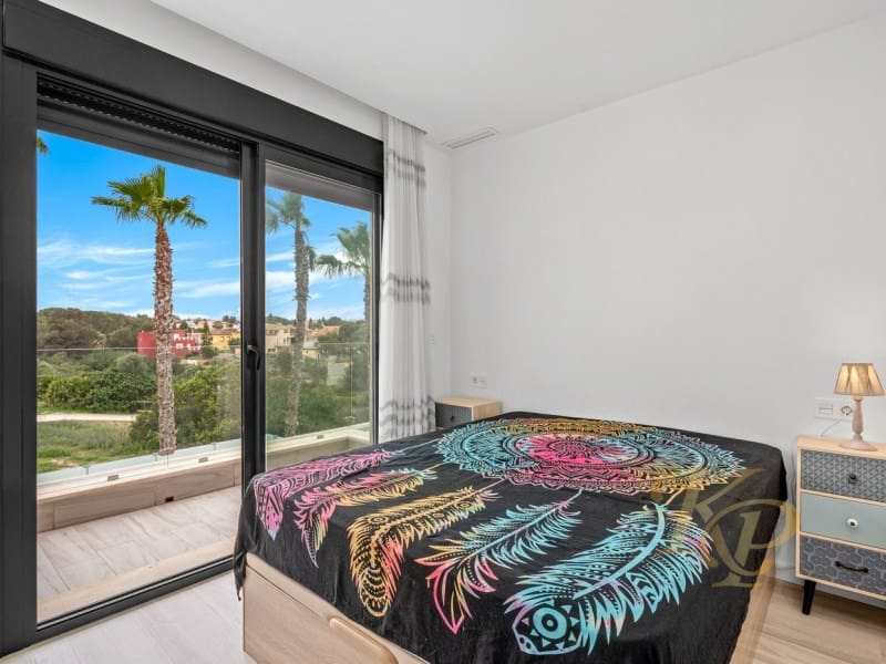 3 sypialnia Willa na sprzedaż w Orihuela Costa z basenem - 425 000 € (Ref: 9778005)