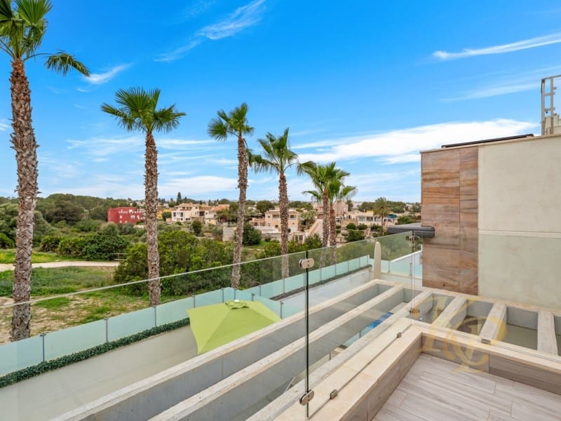 3 sypialnia Willa na sprzedaż w Orihuela Costa z basenem - 425 000 € (Ref: 9778005)