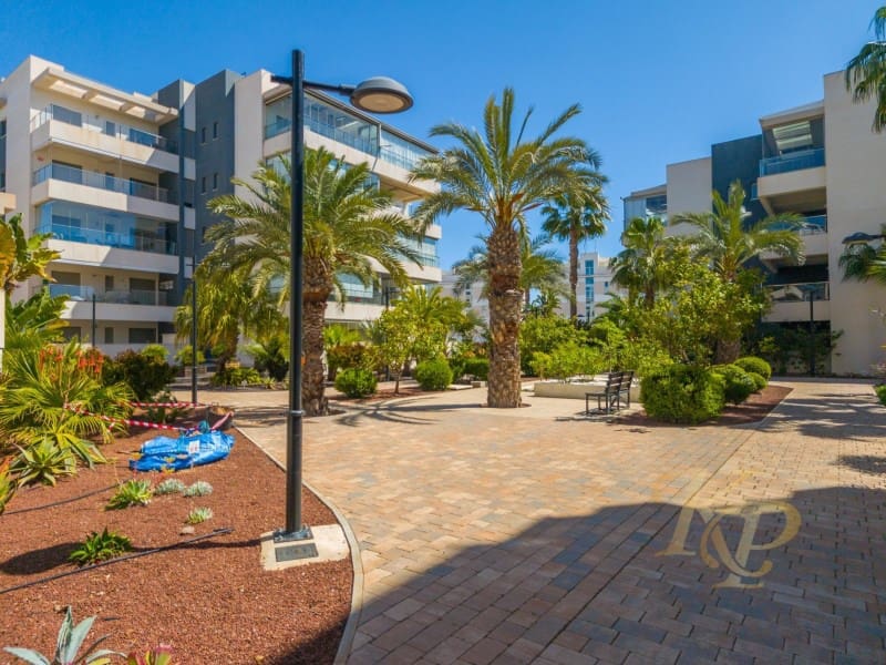 3 sovrum Lägenhet till salu i Orihuela Costa med pool - 378 000 € (Ref: 9778007)