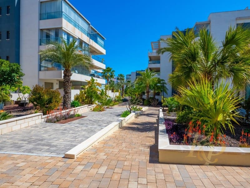 3 sovrum Lägenhet till salu i Orihuela Costa med pool - 378 000 € (Ref: 9778007)