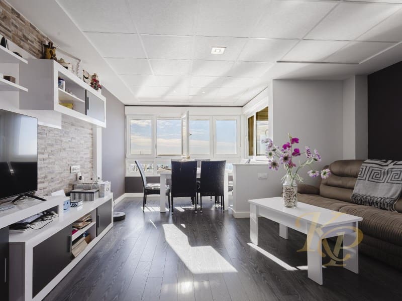 Apartamento de 3 habitaciones en Torrevieja en venta con garaje - 389.500 € (Ref: 9778008)