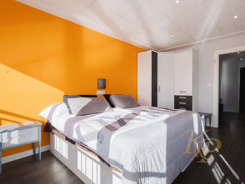 Apartamento de 3 habitaciones en Torrevieja en venta con garaje - 389.500 € (Ref: 9778008)