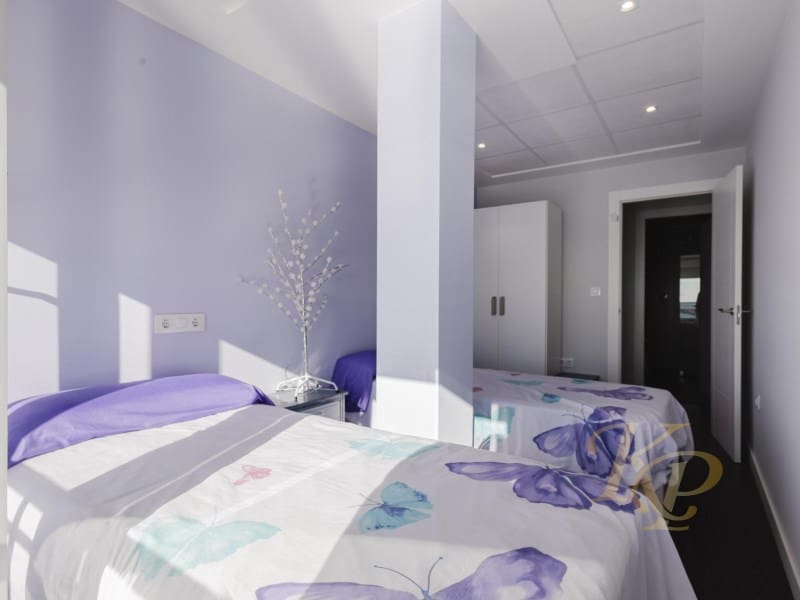 Apartamento de 3 habitaciones en Torrevieja en venta con garaje - 389.500 € (Ref: 9778008)