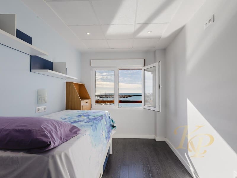 Apartamento de 3 habitaciones en Torrevieja en venta con garaje - 389.500 € (Ref: 9778008)