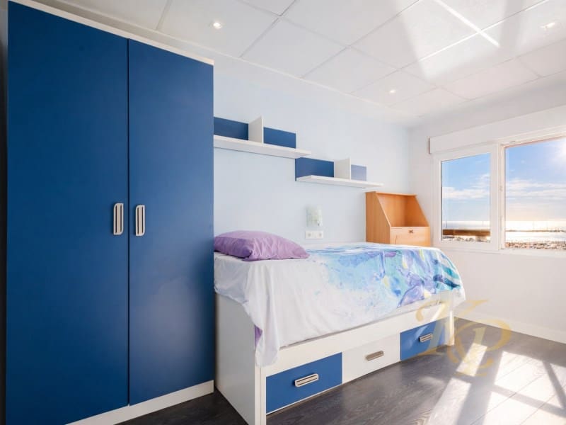 Apartamento de 3 habitaciones en Torrevieja en venta con garaje - 389.500 € (Ref: 9778008)