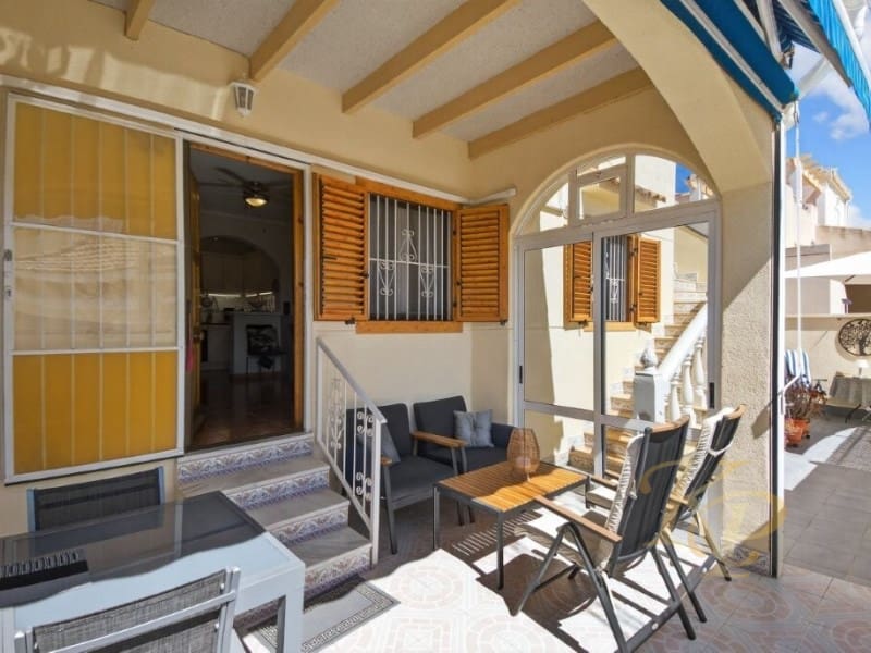 3 chambre Maison de Ville à vendre à Playa Flamenca avec piscine - 249 000 € (Ref: 9778011)
