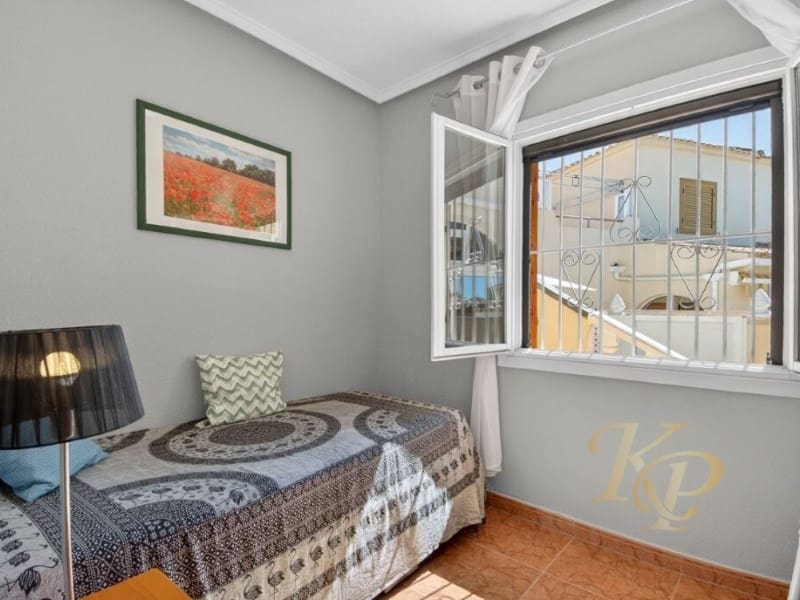 3 chambre Maison de Ville à vendre à Playa Flamenca avec piscine - 249 000 € (Ref: 9778011)