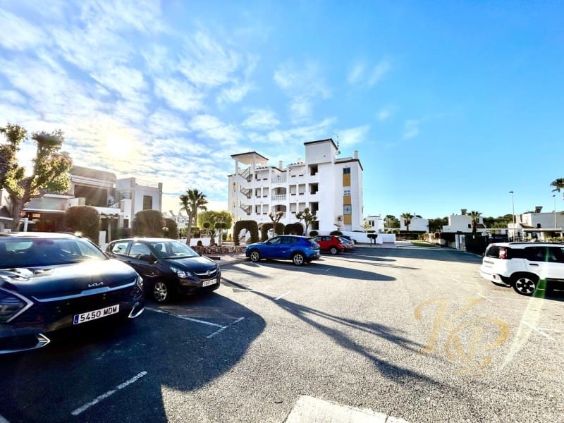 2 bedroom Apartment for sale in Orihuela Costa - € 190,000 (Ref: 9780455)