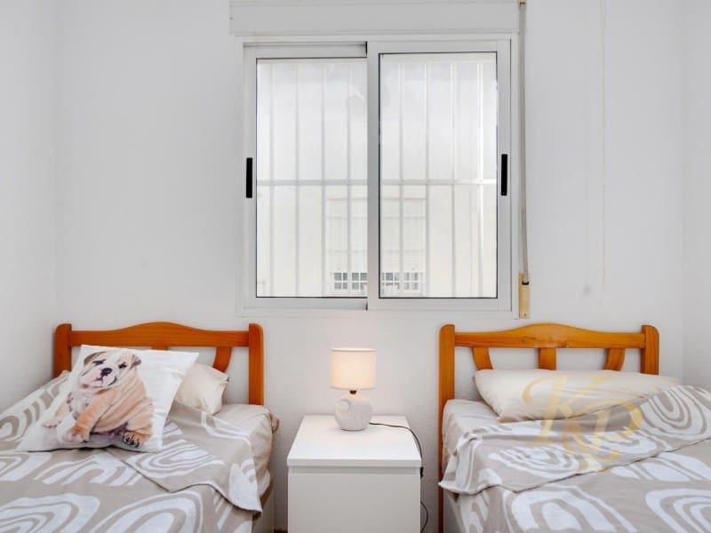 2 quarto Apartamento para venda em Torrevieja com piscina - 159 969 € (Ref: 9780456)