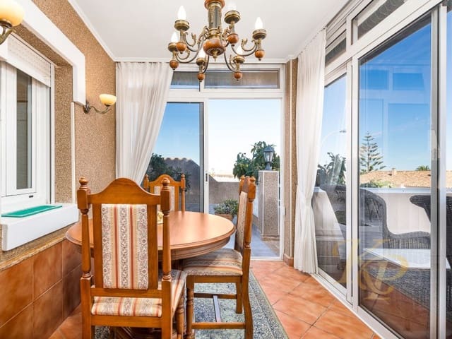 5 bedroom Villa for sale in Los Altos with pool - € 396,000 (Ref: 9780459)