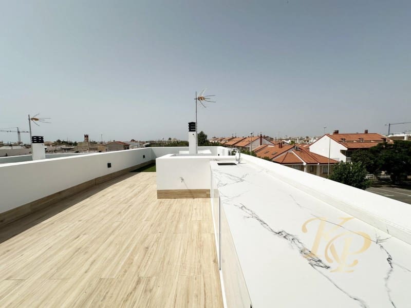 3 chambre Villa/Maison à vendre à Pilar de la Horadada avec piscine - 589 000 € (Ref: 9780460)