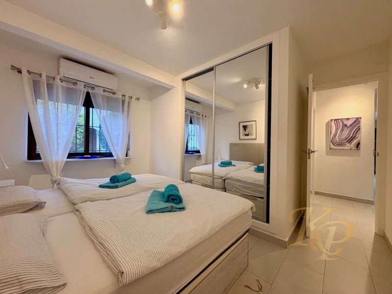 4 soverom Hus til salgs i Cabo Roig med svømmebasseng garasje - € 390 000 (Ref: 9785124)