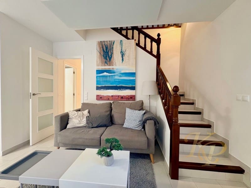 4 soverom Hus til salgs i Cabo Roig med svømmebasseng garasje - € 390 000 (Ref: 9785124)