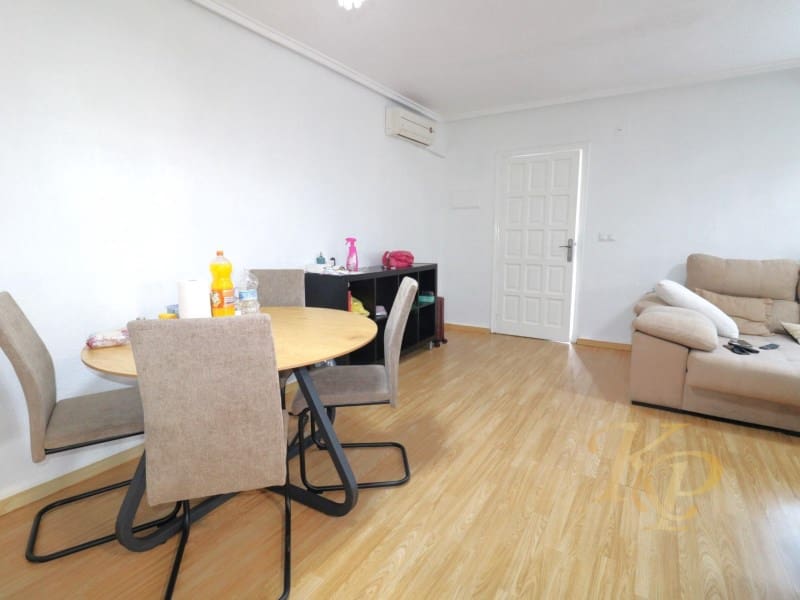 3 slaapkamer Huis te koop in Torrevieja met zwembad - € 228.000 (Ref: 9790944)