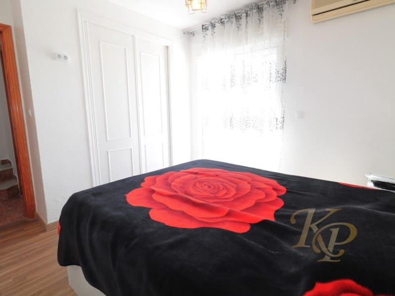 3 slaapkamer Huis te koop in Torrevieja met zwembad - € 228.000 (Ref: 9790944)